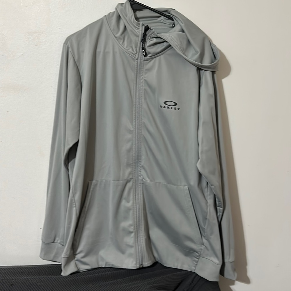 Oakley full zip light jacket (XL)